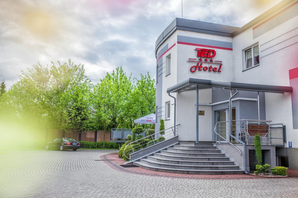 Hotel Ted Radomsko Zewnętrze zdjęcie