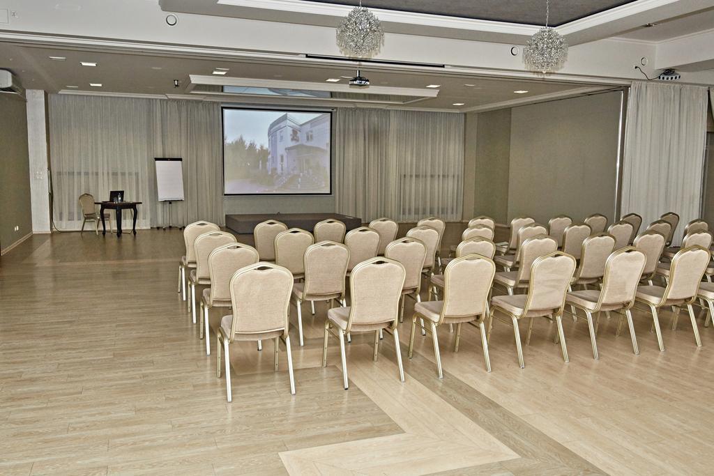 Hotel Ted Radomsko Zewnętrze zdjęcie