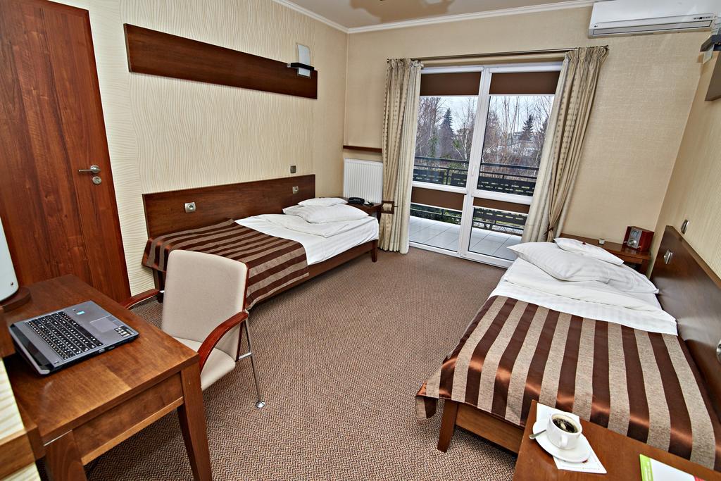 Hotel Ted Radomsko Pokój zdjęcie